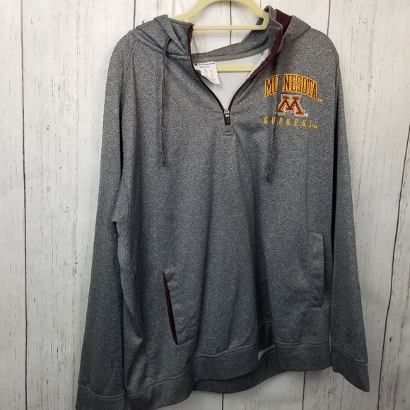 champion exclusive half zip up